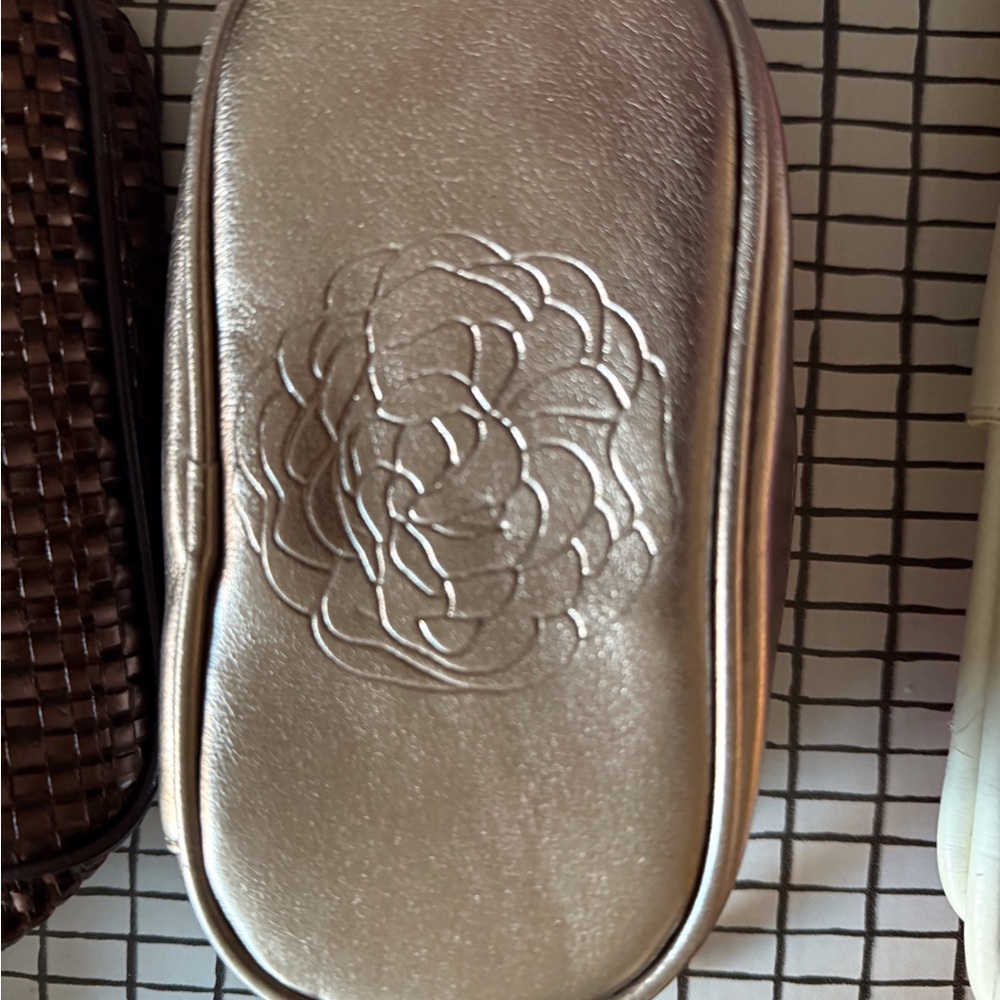Chantecaille NWT Silver Bronze Cosmetic Bag